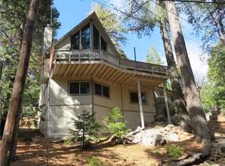 391 Castle Gate Rd, Lake Arrowhead, CA 92352