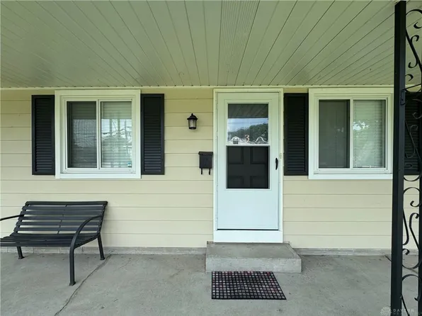 16 Chestnut St APT 3, Englewood, OH 45322