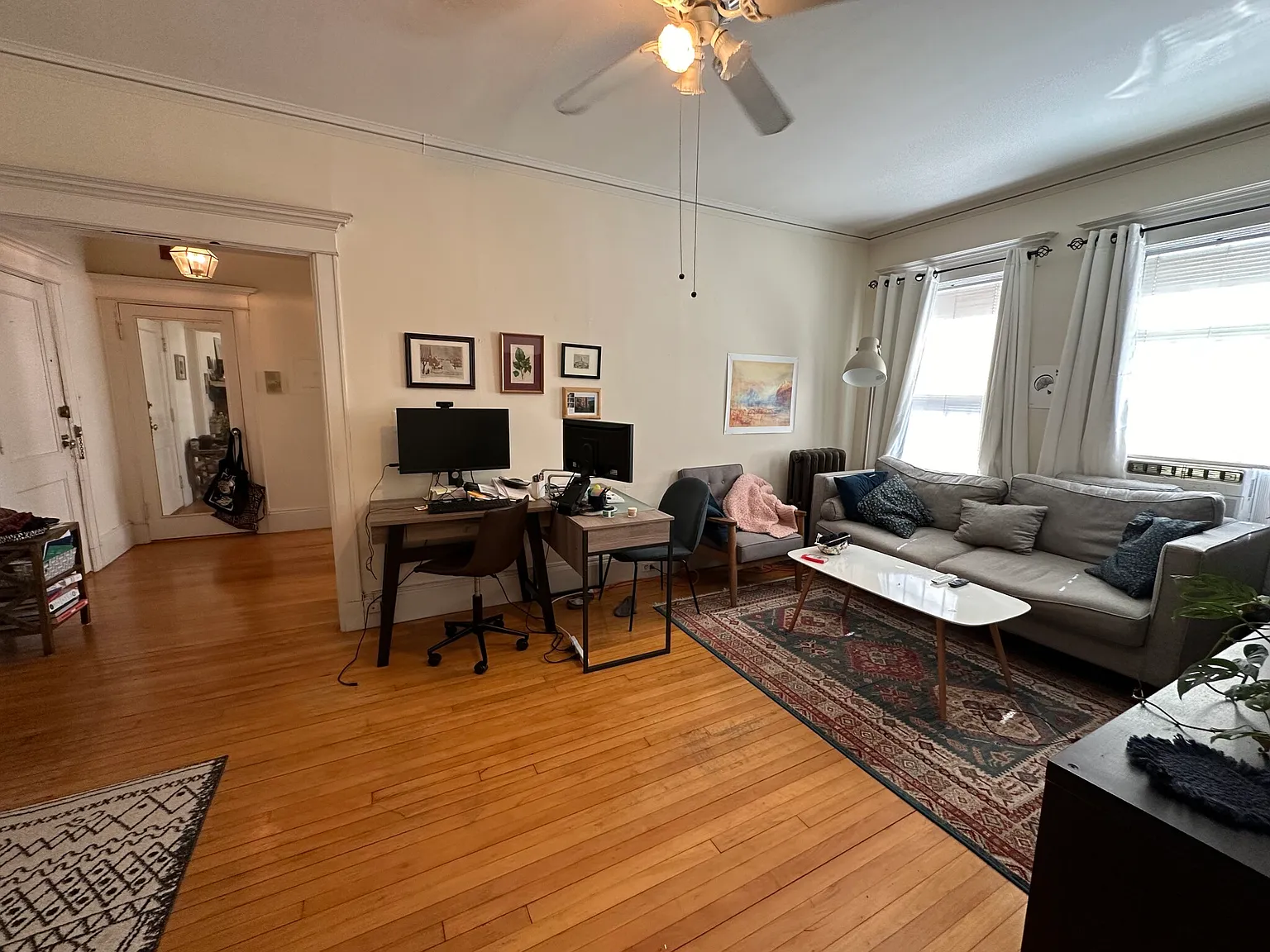 1 bed, 1.0 bath, $2,325 — Photo 2