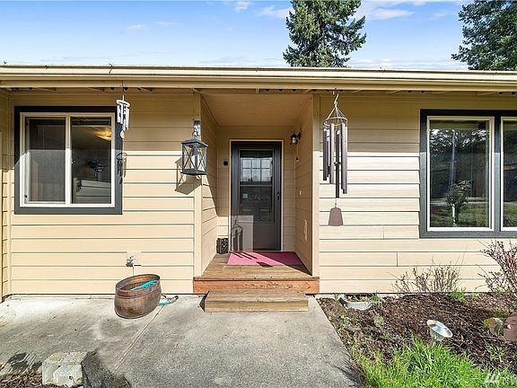 3rd image of 16436 115th Ln SE