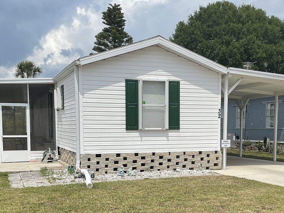 1st image of 32 Pelican Dr