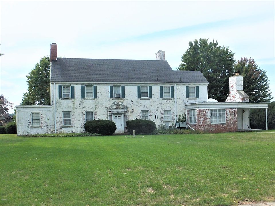1st image of 23411 Lakeview Dr