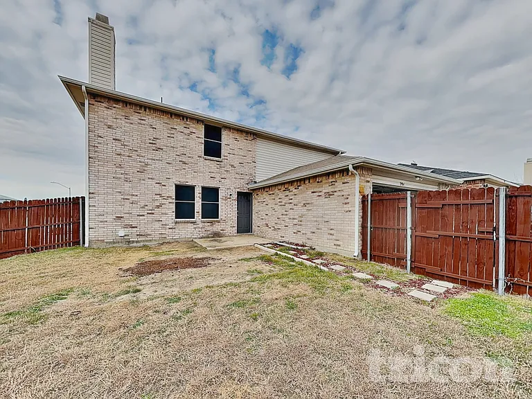 2904 Crimson Clover Dr — Photo 19