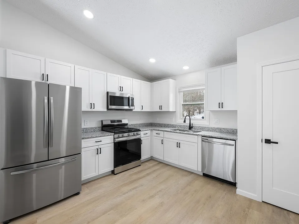 4519-4523 S Arlington Rd #4521