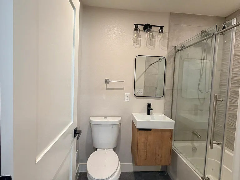 414 Charles St #NEW — Photo 13