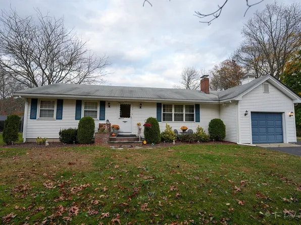 248 Hart St, Taunton, MA 02780