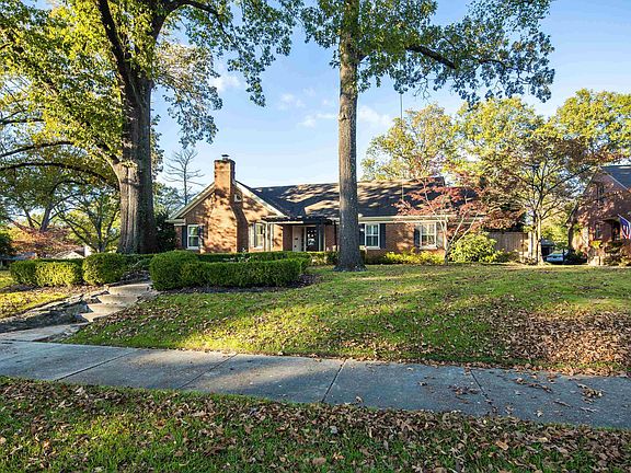 2nd image of 3758 Woodland Dr