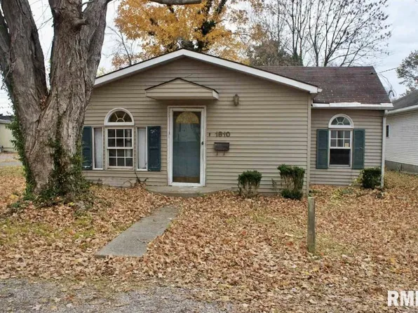 1810 Speckman St, Metropolis, IL 62960