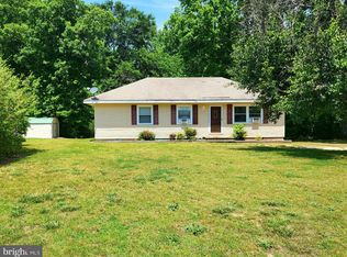 989 Drinking Swamp Rd, Farnham, VA 22460