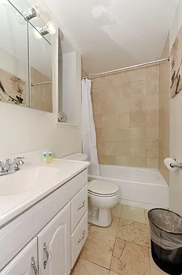 Rented by Eisenberg Exclusives | media 93