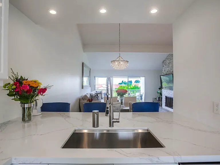 901 Caminito Estrada #C — Photo 14