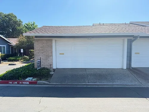 2918 Sunbird Dr Photo 1