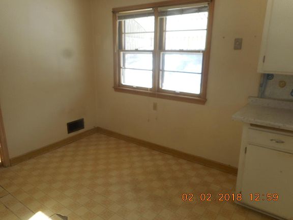 3rd image of 1841 Minnehaha Ave E