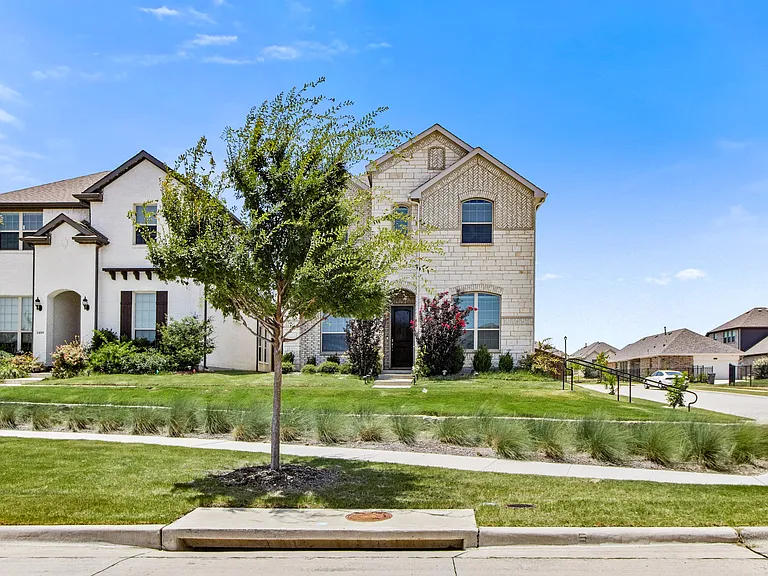 1413 Buckeye Trl — Photo 2