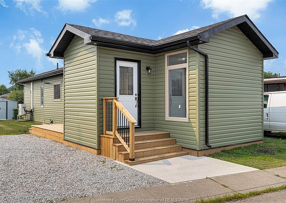 1st image of 77 Julie Ln