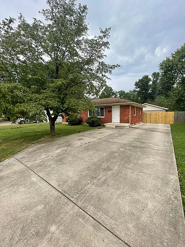 2504 Guelat Ave Photo 1