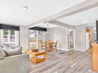 7 Sunrise Ave, Billerica, MA 01821