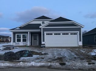 2406 Clear Brook Dr, Valparaiso, IN 46385