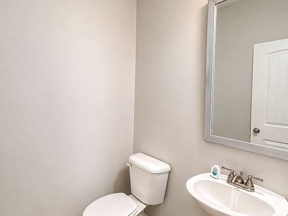 5th image of 29 Hilda Ct