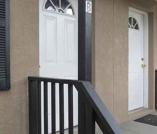 2nd image of 48 1/2 Grant St #B