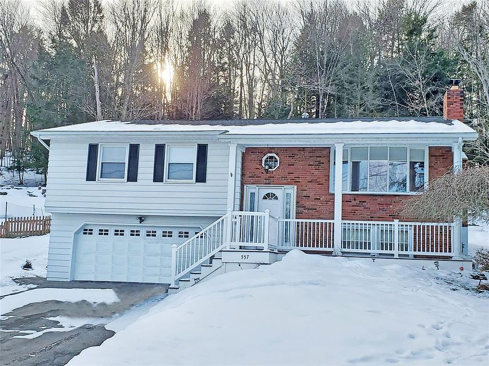 1st image of 557 Leon Dr