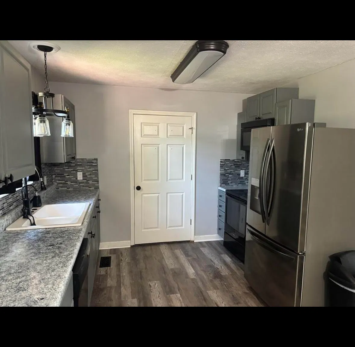 3 bed, 1974 sqft, $2,000 — Photo 4