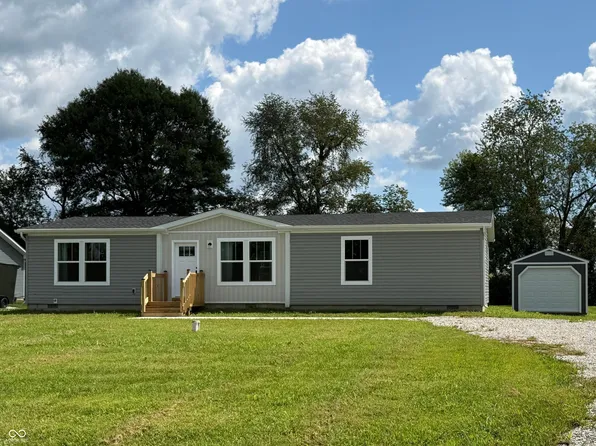 2083 S Friendship Dr, Paragon, IN 46166
