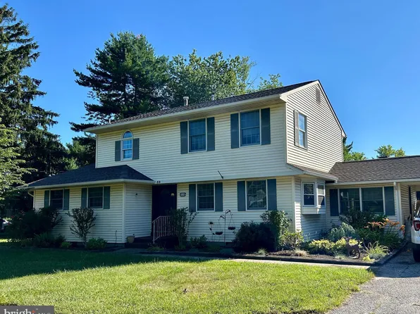 59 Tansboro Rd, Berlin, NJ 08009