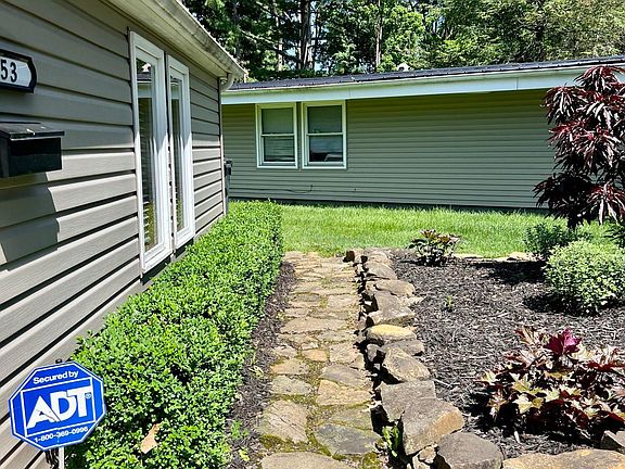 3rd image of 153 Douglas Dr