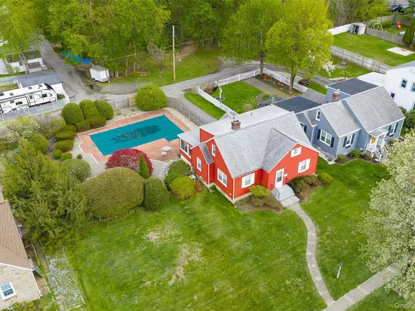 31 Kingston Avenue, Poughkeepsie, NY 12603