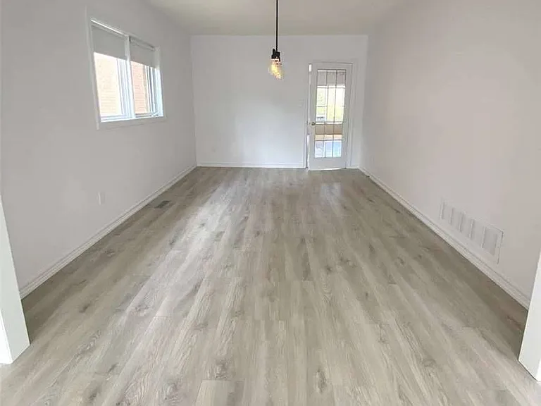 365 Meegan Ct — Photo 4