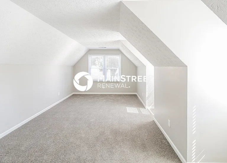 754 Woodstone Rd — Photo 12