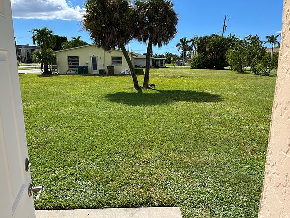3rd image of 317 Tudor Dr #1