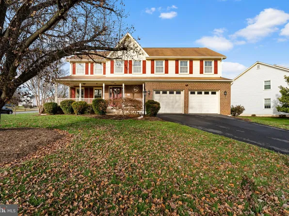 43485 Golden Meadow Cir, Ashburn, VA 20147