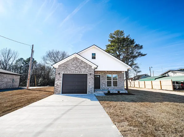 225 NE Markate Ave, Muscle Shoals, AL 35661