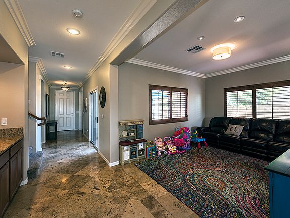 5th image of 12113 Las Hurdes Ave