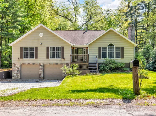 11317 North Dr, Brooklyn, MI 49230