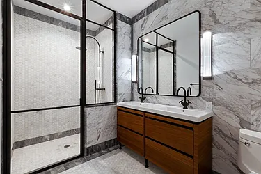 Rented by R New York