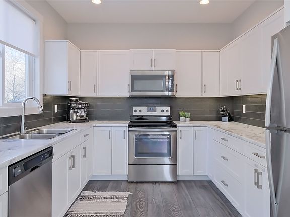 3rd image of 3909 30th Ave #1