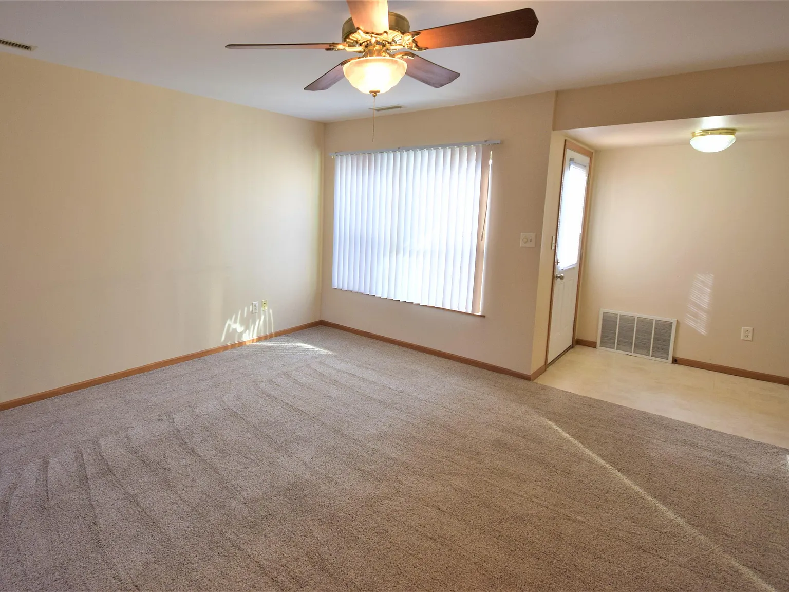 420 Preston Lane — Photo 3