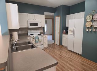 6889 Folkestone Rd #711, Saint Paul, MN 55124