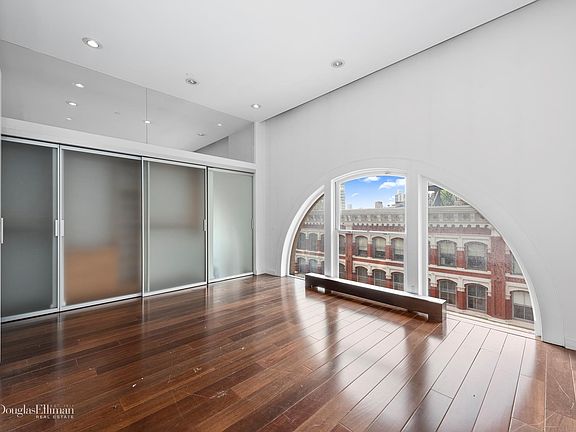 5th image of 21 Astor Pl APT 8H