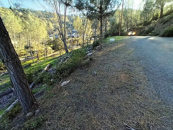 4706, view from Kaweah Rd