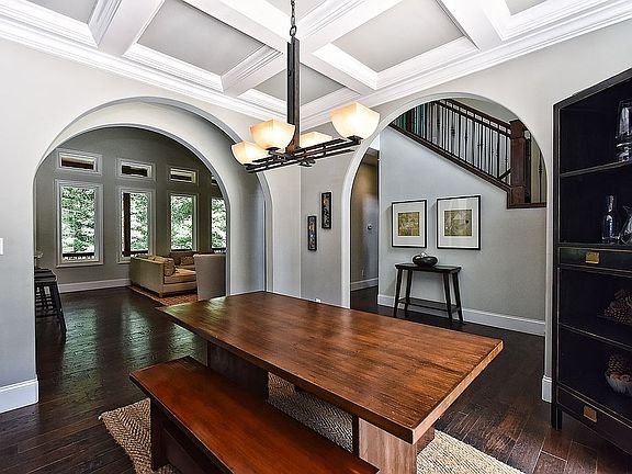 5th image of 122 Cades Cove Ln