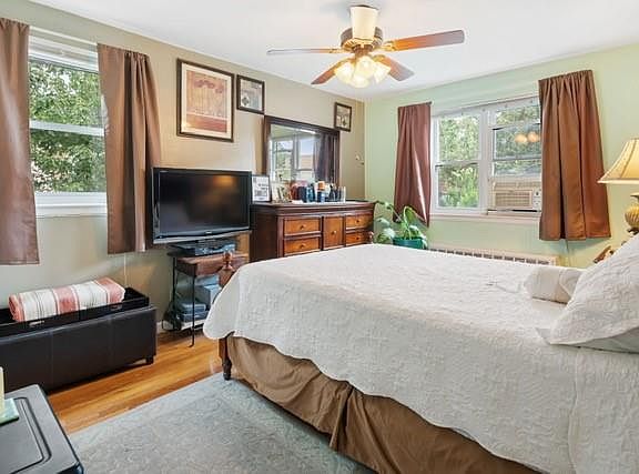 5th image of 5824 Avenue O
