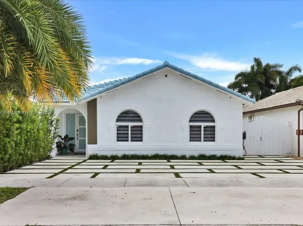 2638 W 69th Ter, Hialeah, FL 33016