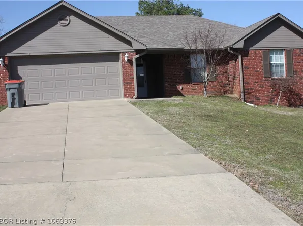 835 Mount Harmony Rd, Greenwood, AR 72936