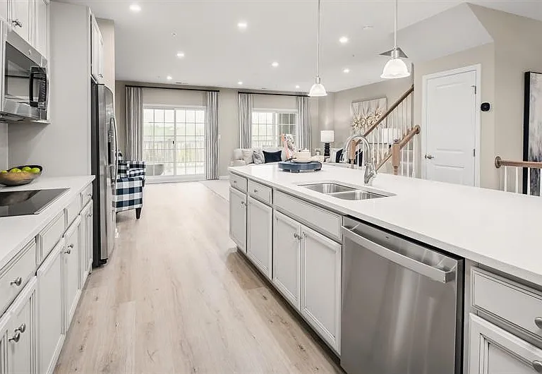 1741 Dunnington Pl — Photo 14