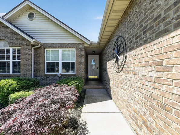 929 W Jameson Ct, Trenton, OH 45067