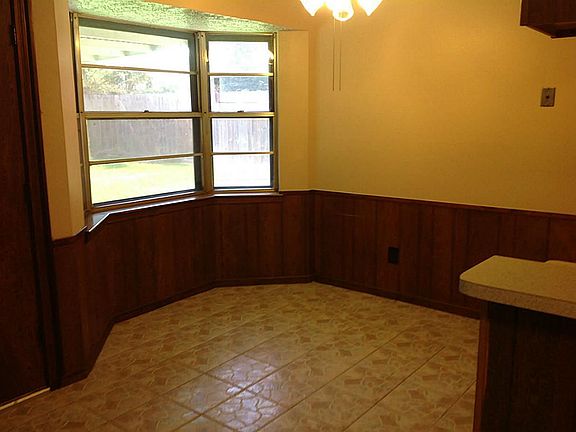 5th image of 2606 Lufkin Ln
